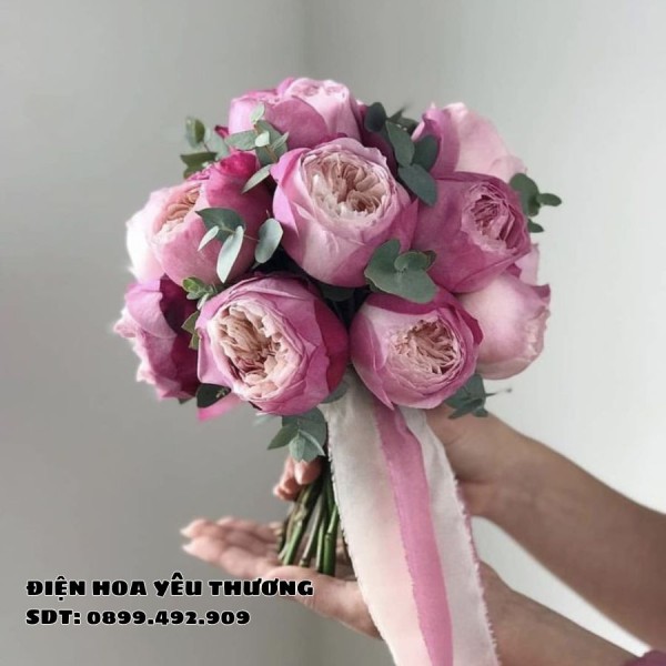 Hoa Mẫu Đơn Cưới: Ý Tưởng Hoa Cầm Tay Cô Dâu Đẹp và Ý Nghĩa