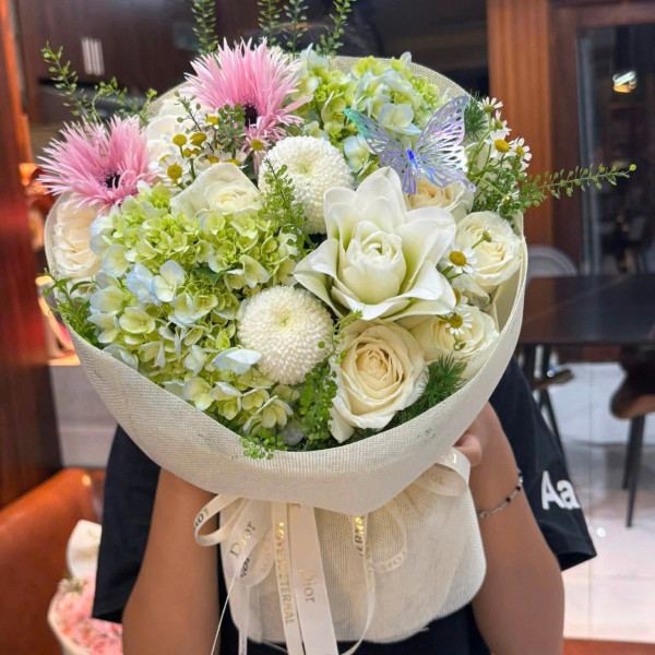 Bó Hoa 20/10 Dưới 500K: Những Mẫu Đẹp, Dễ Tặng Và Vừa Ngân Sách