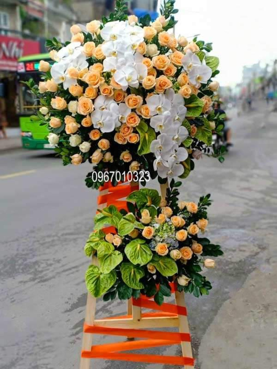 Kệ Hoa Khai Trương Khánh Thành