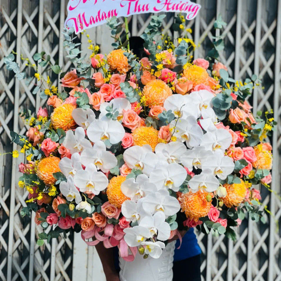 Bình hoa hồ điệp hồng ngoại mẫu đơn tone màu cam trắng