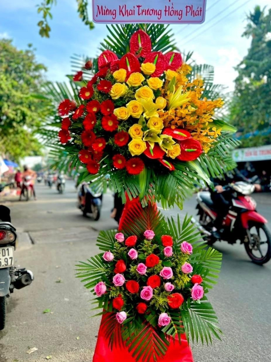 Kệ Hoa Khai Trương Thịnh Vượng