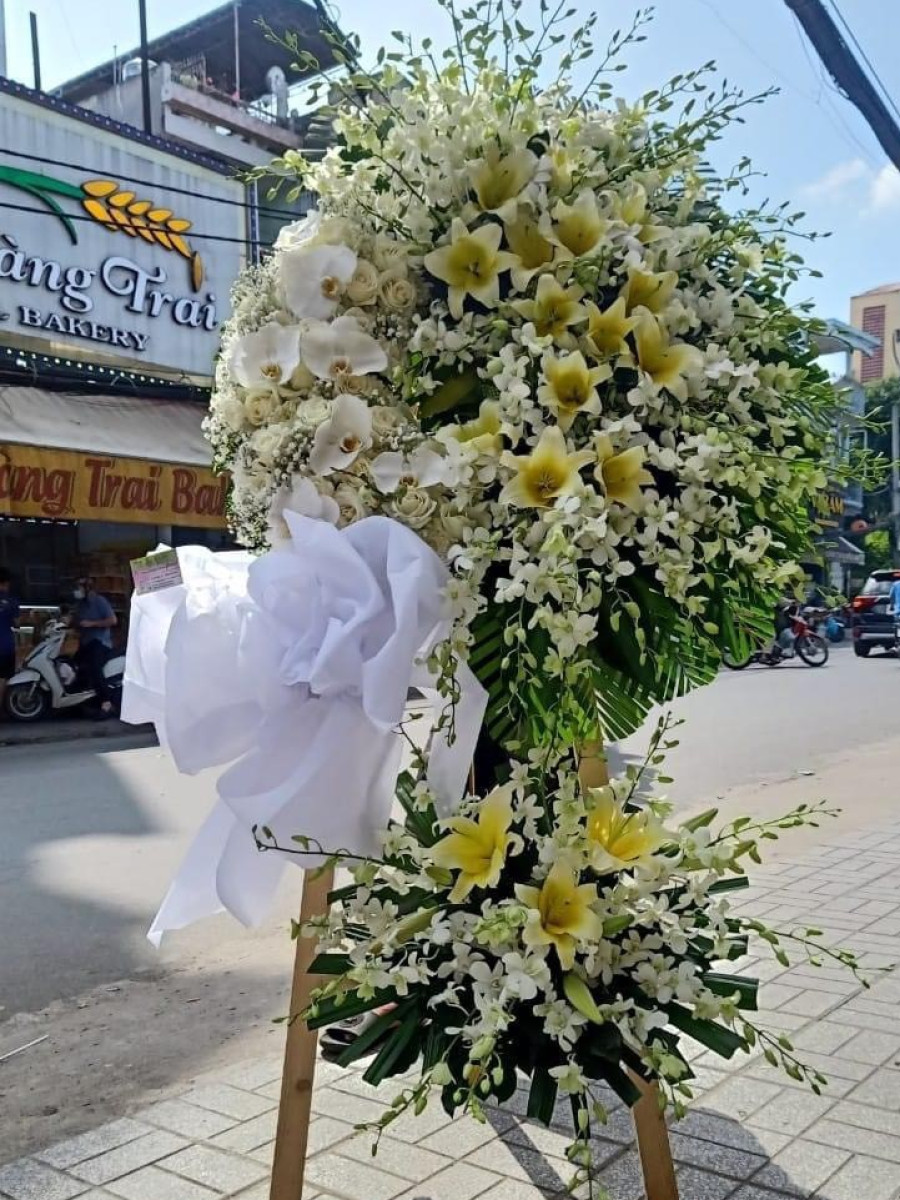 Lẵng Hoa Giấc Ngủ Vĩnh Hằng