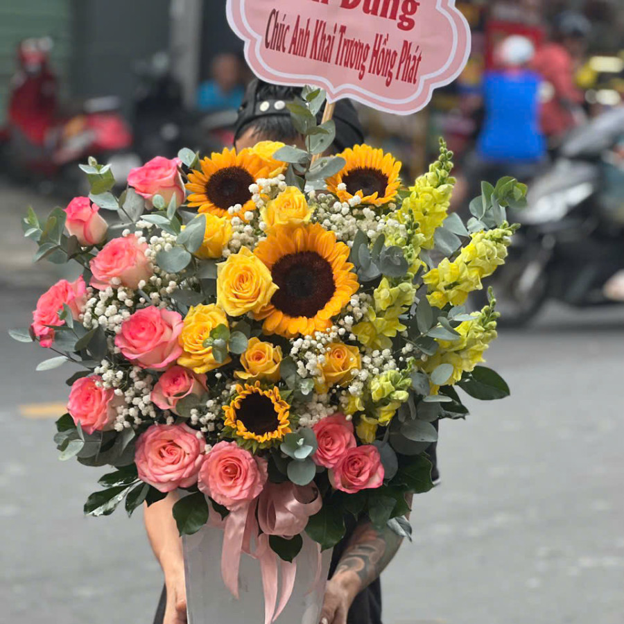 Giỏ Hoa Tươi Sáng