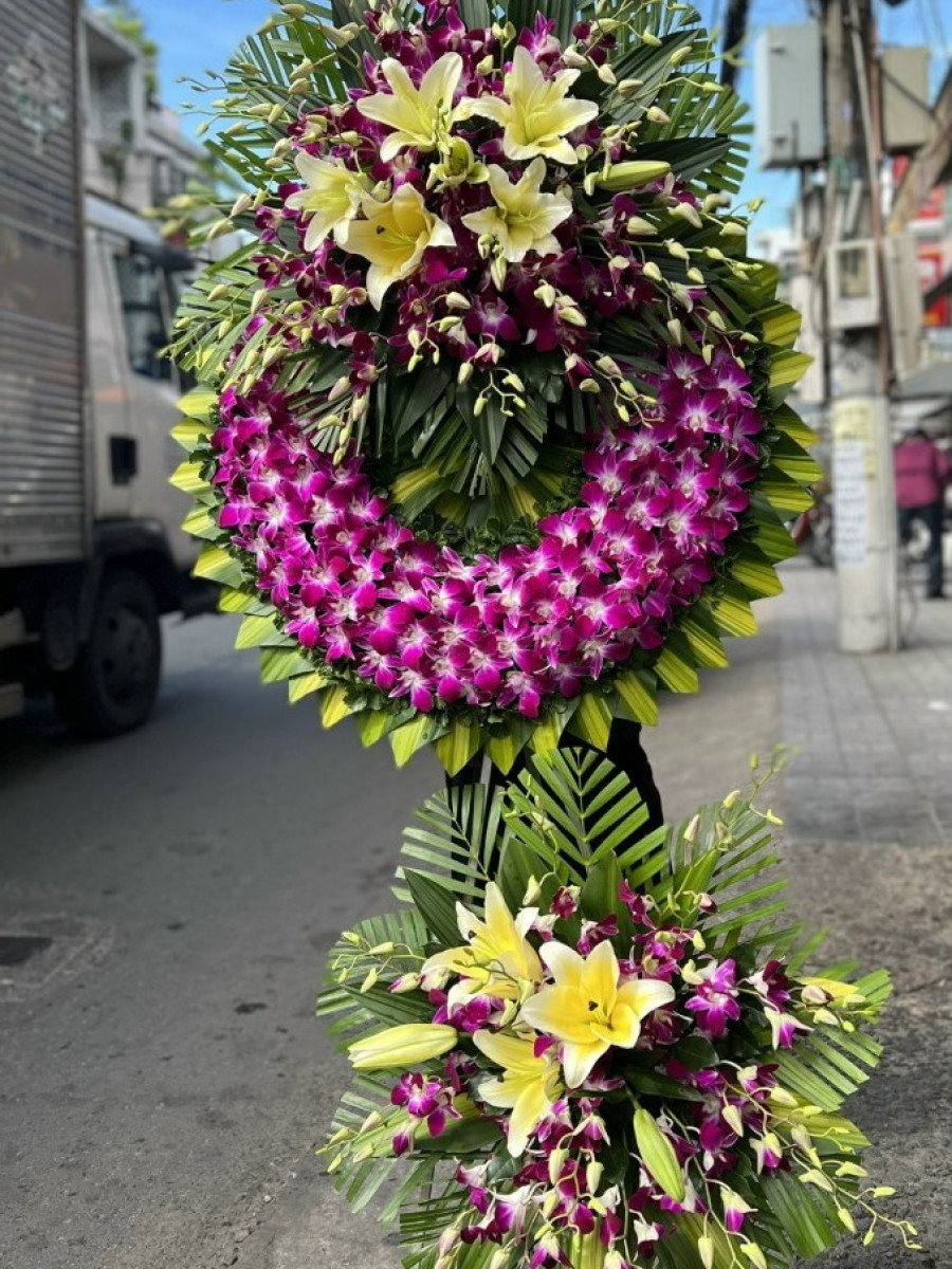 Vòng Hoa Tang Mãi Biệt