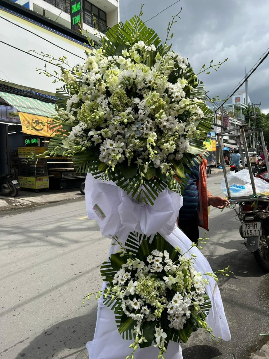 Kệ Hoa Tang Nhớ Nhung