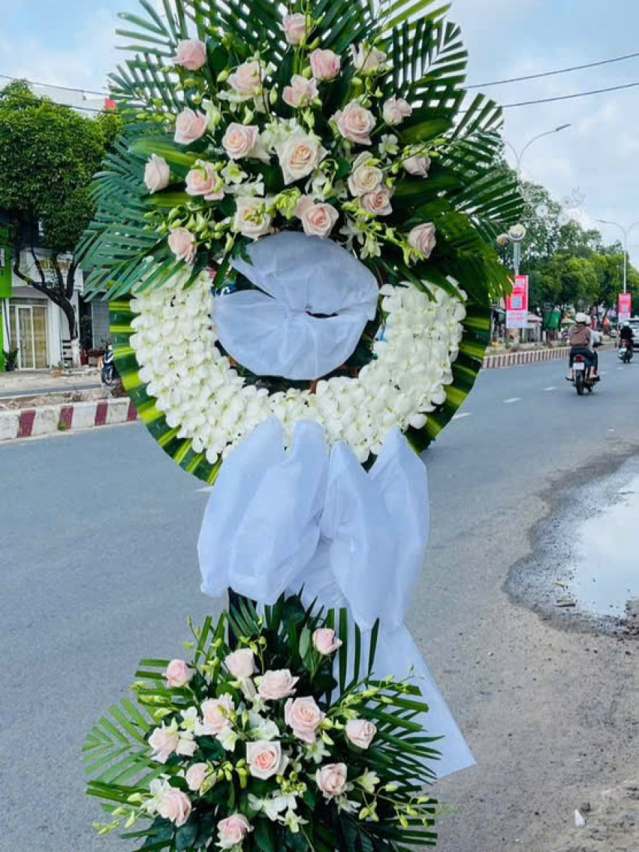 Vòng Hoa Tang Vĩnh Hằng Cát Bụi