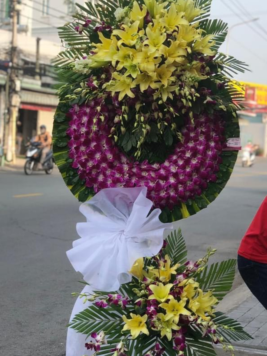 Vòng Hoa Tang Hồi Tưởng Quá Khứ