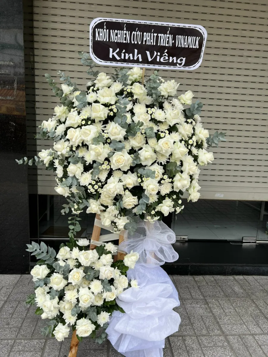 Kệ Hoa Tang Sầu Thương