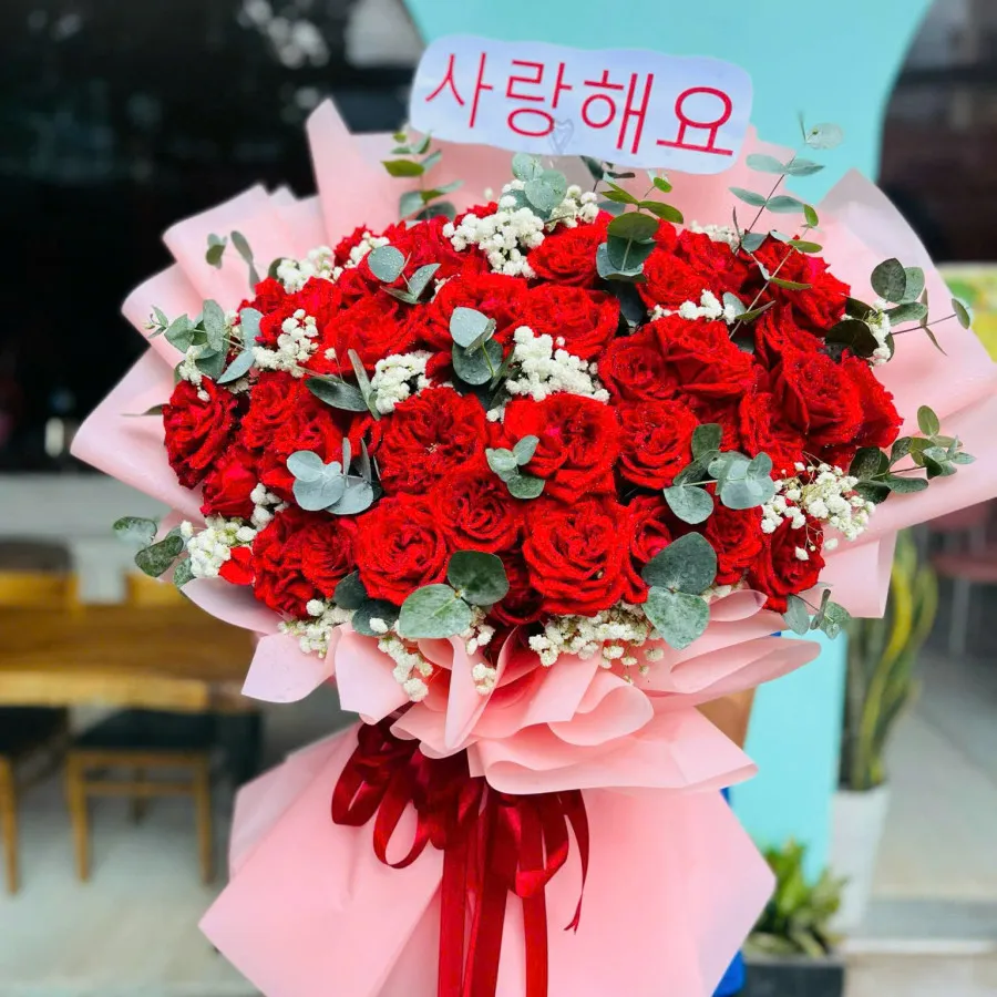 Bó hoa hồng đỏ ngoại lớn