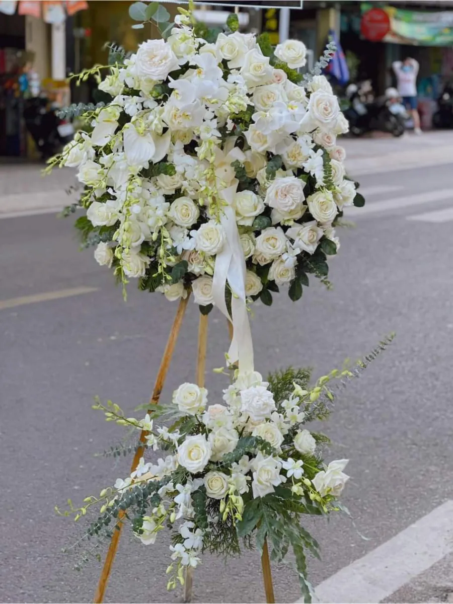 Lẵng Hoa Lời Tiễn Đưa Lặng Lẽ