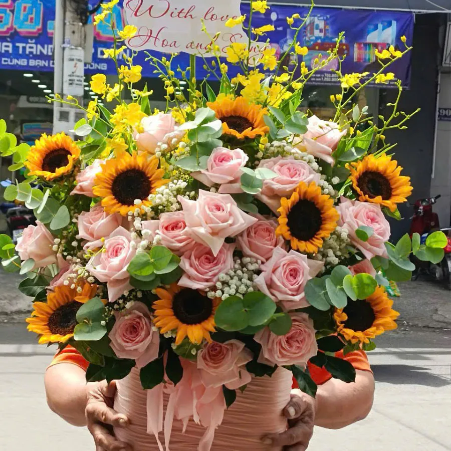 Hoa giỏ Hướng Dương Tỏa Nắng