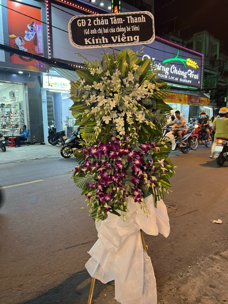 Kệ Hoa Tang Tiễn Đưa