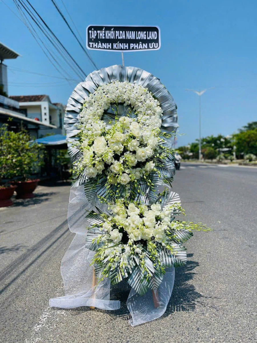 Vòng Hoa Tang Hoa Tiễn Hồn