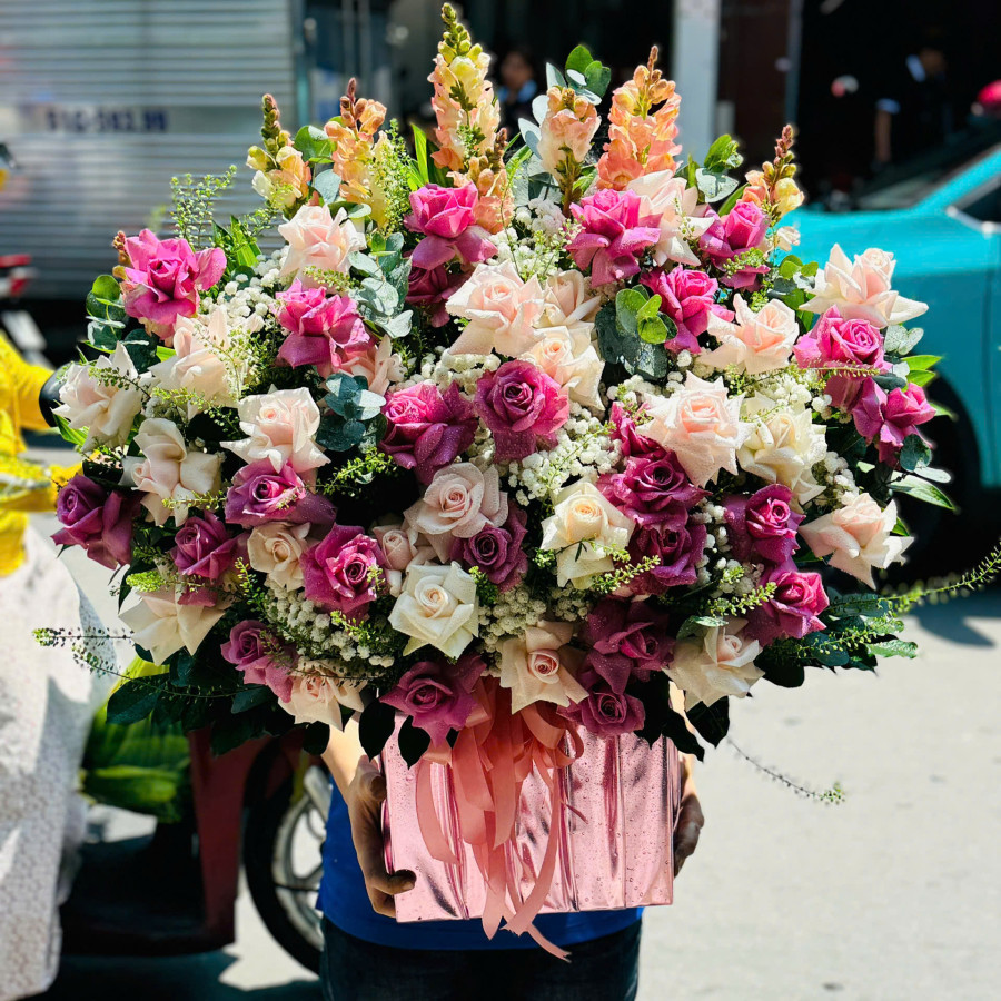 Hoa giỏ Tương Lai Tươi Sáng